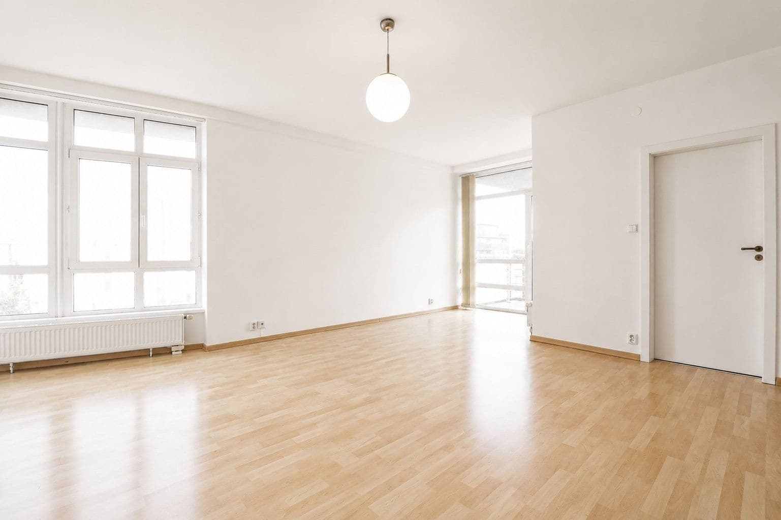 Prenájom bytu 2-izbový 56 m², Vinohradská, Praha, Praha Prenájom bytu 2-izbový 56 m², Vinohradská, Praha, Praha