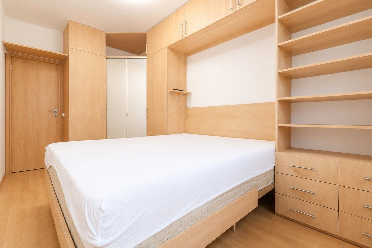 Prenájom bytu 2-izbový 43 m², Vladycká, Praha, Praha Prenájom bytu 2-izbový 43 m², Vladycká, Praha, Praha