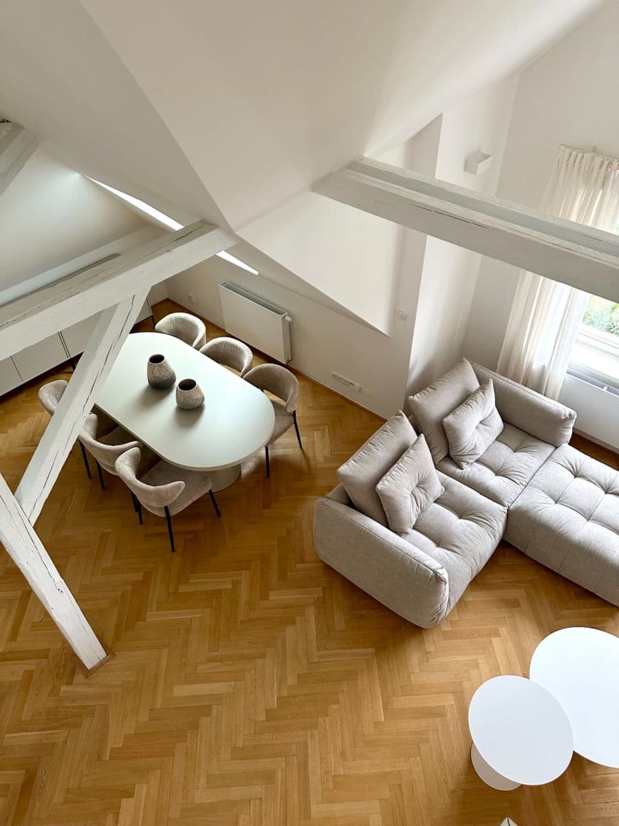 Prenájom bytu 3-izbový 144 m², Benešovská, Praha, Praha Prenájom bytu 3-izbový 144 m², Benešovská, Praha, Praha