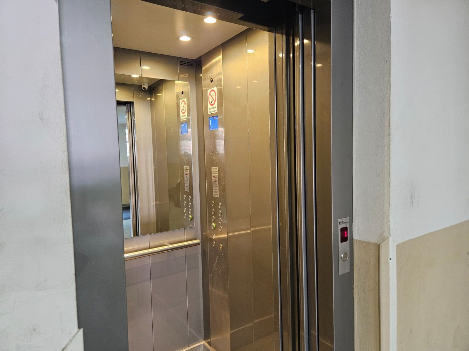 Predaj bytu 3-izbový 73 m², Bryksova, Praha, Praha Predaj bytu 3-izbový 73 m², Bryksova, Praha, Praha