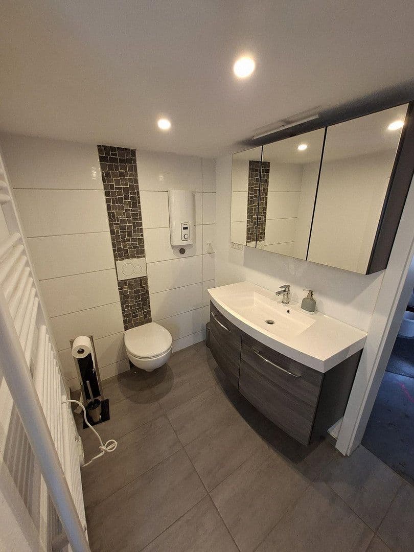Predaj domu 140 m², pozemok 306 m², Stadtallendorf, Hesensko Predaj domu 140 m², pozemok 306 m², Stadtallendorf, Hesensko