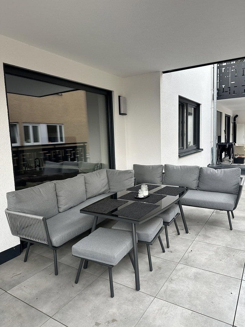 Prenájom bytu 4-izbový 106 m², Feuerbacher Straße 20, Leonberg, Bádensko-Wurttembersko Prenájom bytu 4-izbový 106 m², Feuerbacher Straße 20, Leonberg, Bádensko-Wurttembersko