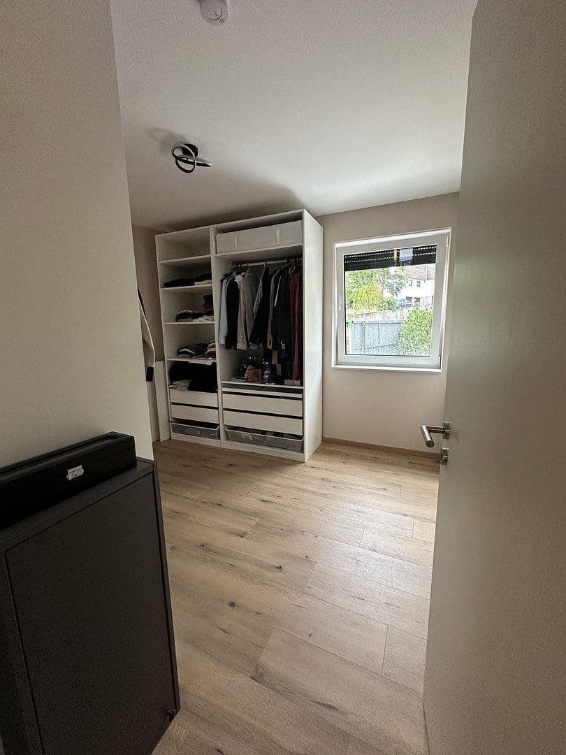 Prenájom bytu 4-izbový 106 m², Feuerbacher Straße 20, Leonberg, Bádensko-Wurttembersko Prenájom bytu 4-izbový 106 m², Feuerbacher Straße 20, Leonberg, Bádensko-Wurttembersko