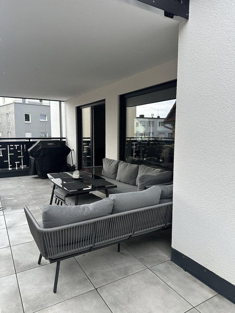 Prenájom bytu 4-izbový 106 m², Feuerbacher Straße 20, Leonberg, Bádensko-Wurttembersko Prenájom bytu 4-izbový 106 m², Feuerbacher Straße 20, Leonberg, Bádensko-Wurttembersko