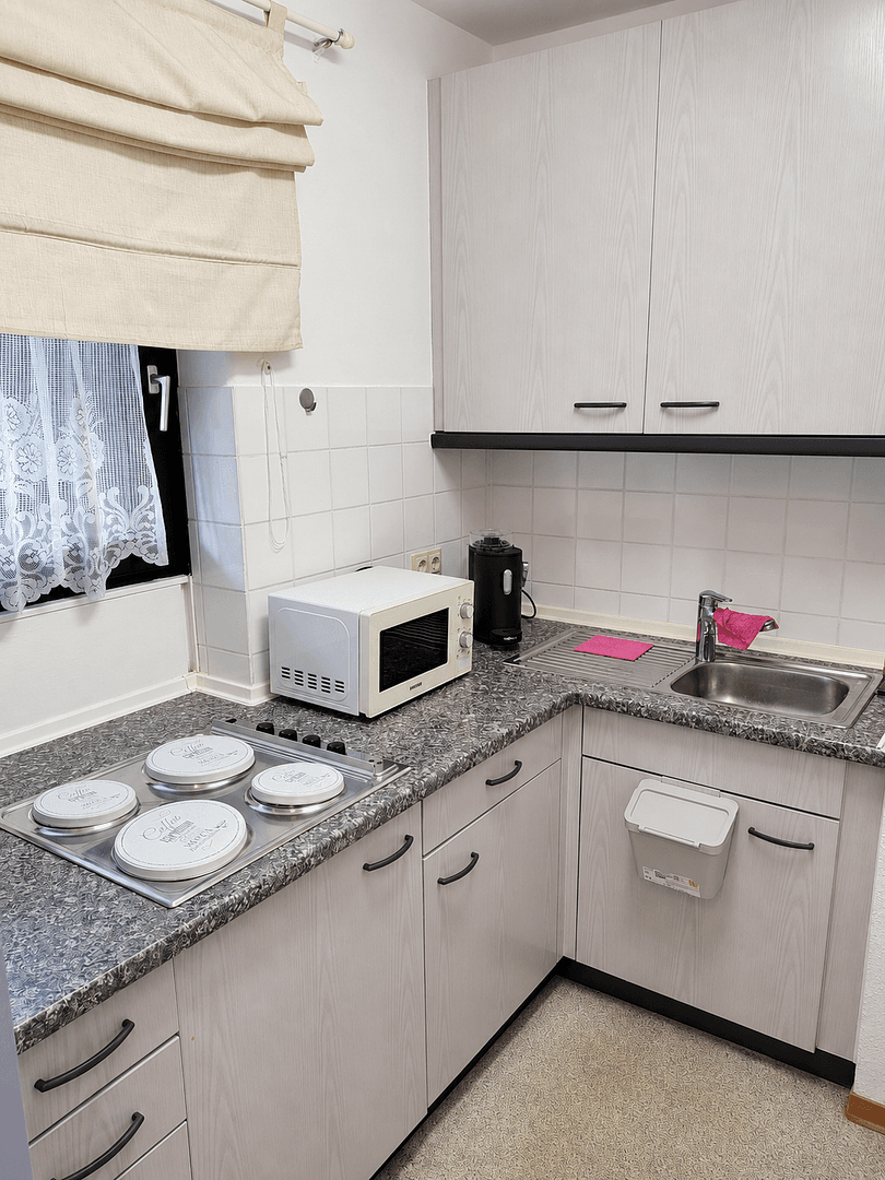 Prenájom bytu 1-izbový 36 m², Bemeroder Anger 19, Hannover, Dolné Sasko Prenájom bytu 1-izbový 36 m², Bemeroder Anger 19, Hannover, Dolné Sasko