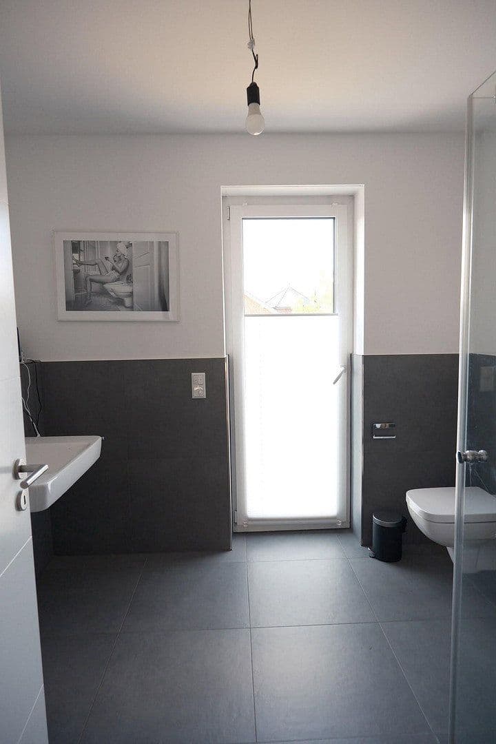 Prenájom bytu 3-izbový 85 m², Kringskamp 3b, Wegberg, Severné Porýnie - Westfálsko Prenájom bytu 3-izbový 85 m², Kringskamp 3b, Wegberg, Severné Porýnie - Westfálsko