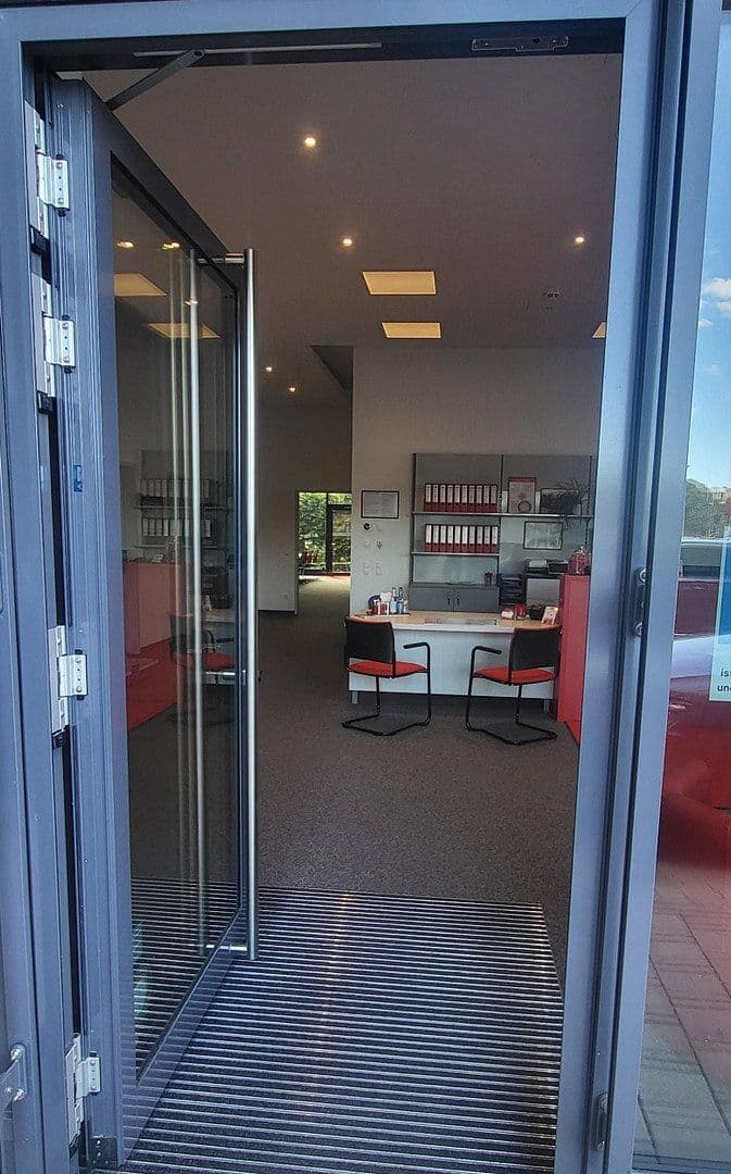 Prenájom nebytového priestoru 52 m², Hofer Straße 10, München, Bavorsko Prenájom nebytového priestoru 52 m², Hofer Straße 10, München, Bavorsko