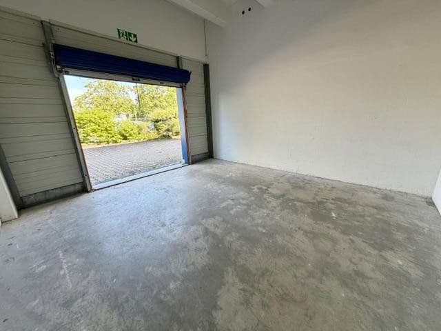 Prenájom nebytového priestoru 23 m², Maglinger Straße 48, München, Bavorsko Prenájom nebytového priestoru 23 m², Maglinger Straße 48, München, Bavorsko
