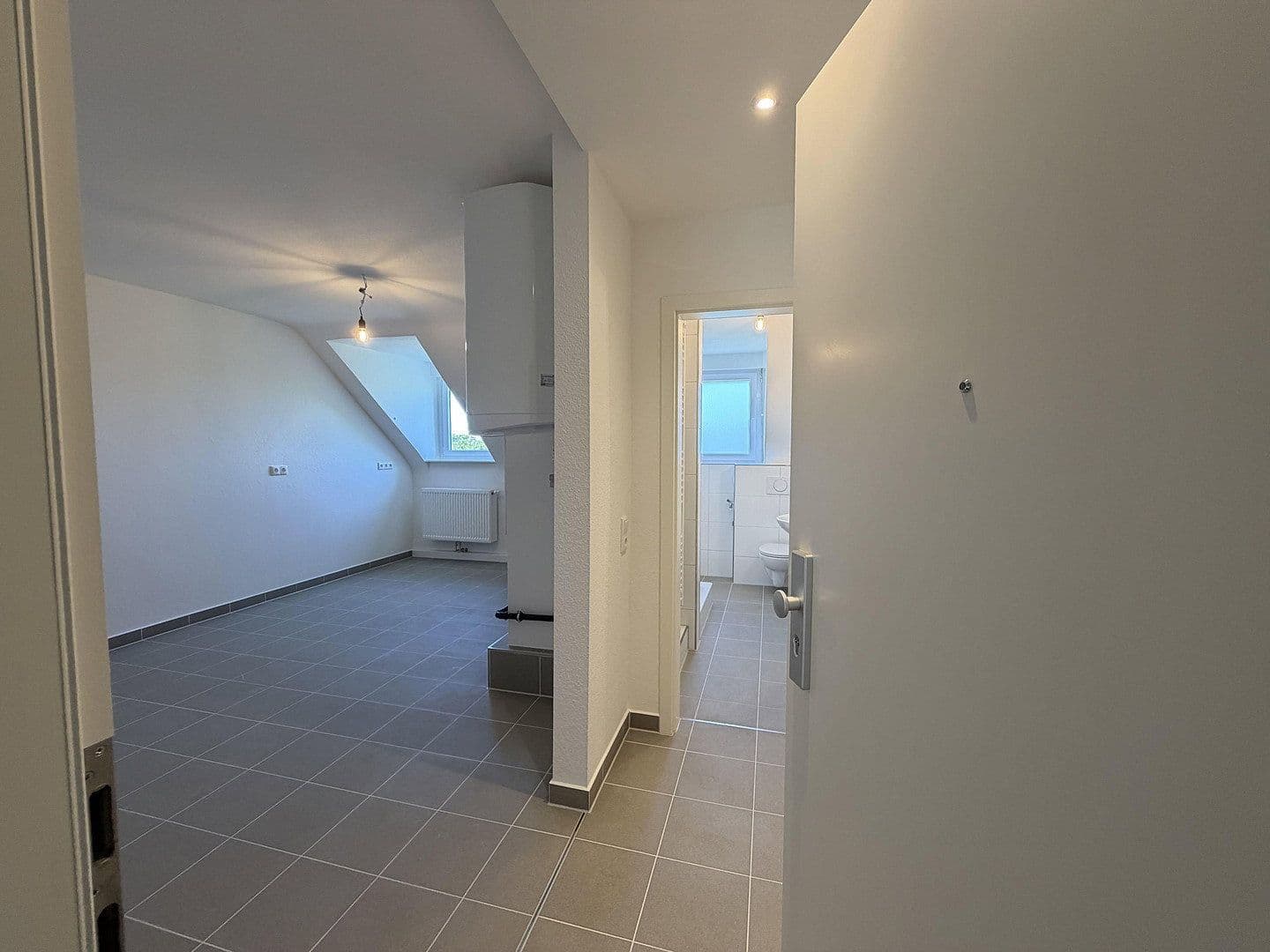 Prenájom bytu 2-izbový 60 m², Kaiserallee 31, Karlsruhe, Bádensko-Wurttembersko Prenájom bytu 2-izbový 60 m², Kaiserallee 31, Karlsruhe, Bádensko-Wurttembersko
