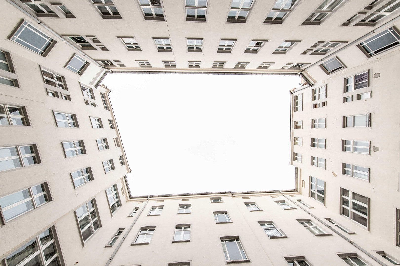 Predaj bytu 2-izbový 65 m², Berlin, Berlín Predaj bytu 2-izbový 65 m², Berlin, Berlín