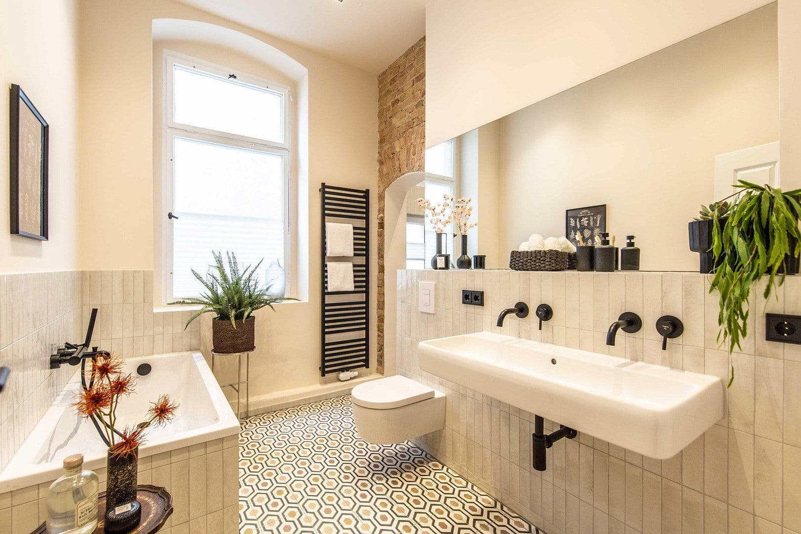 Predaj bytu 2-izbový 65 m², Berlin, Berlín Predaj bytu 2-izbový 65 m², Berlin, Berlín