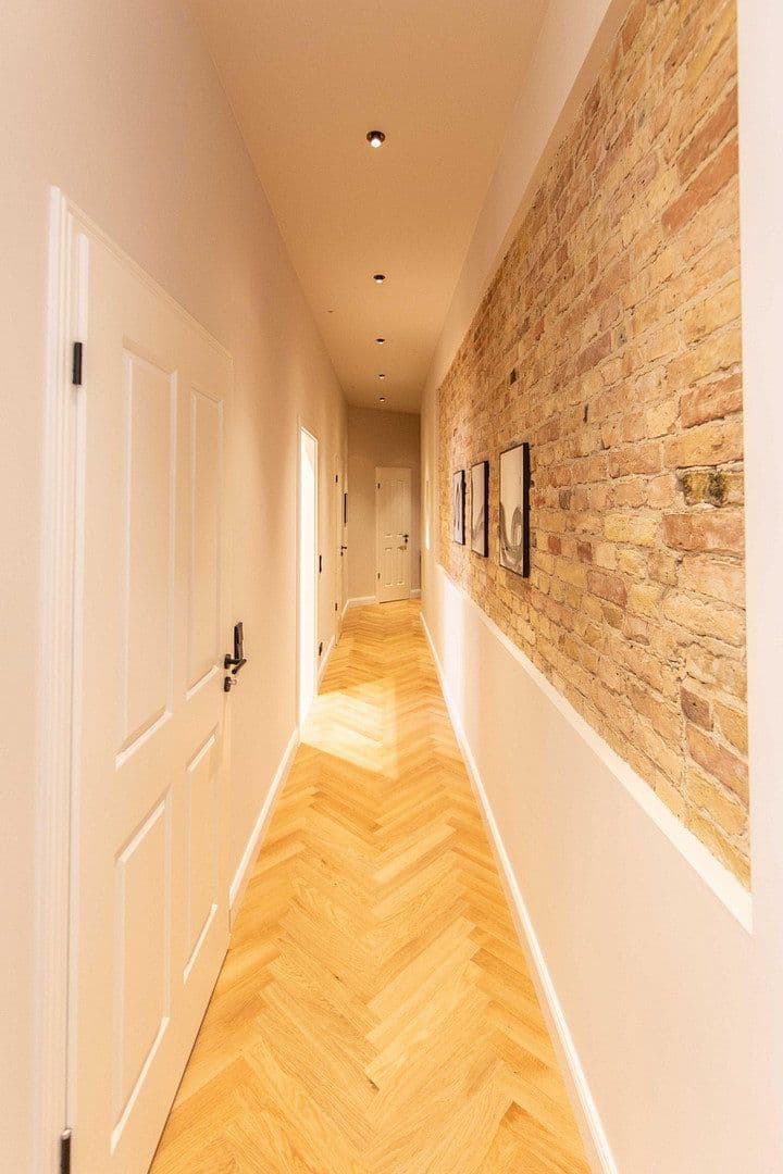 Predaj bytu 2-izbový 65 m², Berlin, Berlín Predaj bytu 2-izbový 65 m², Berlin, Berlín