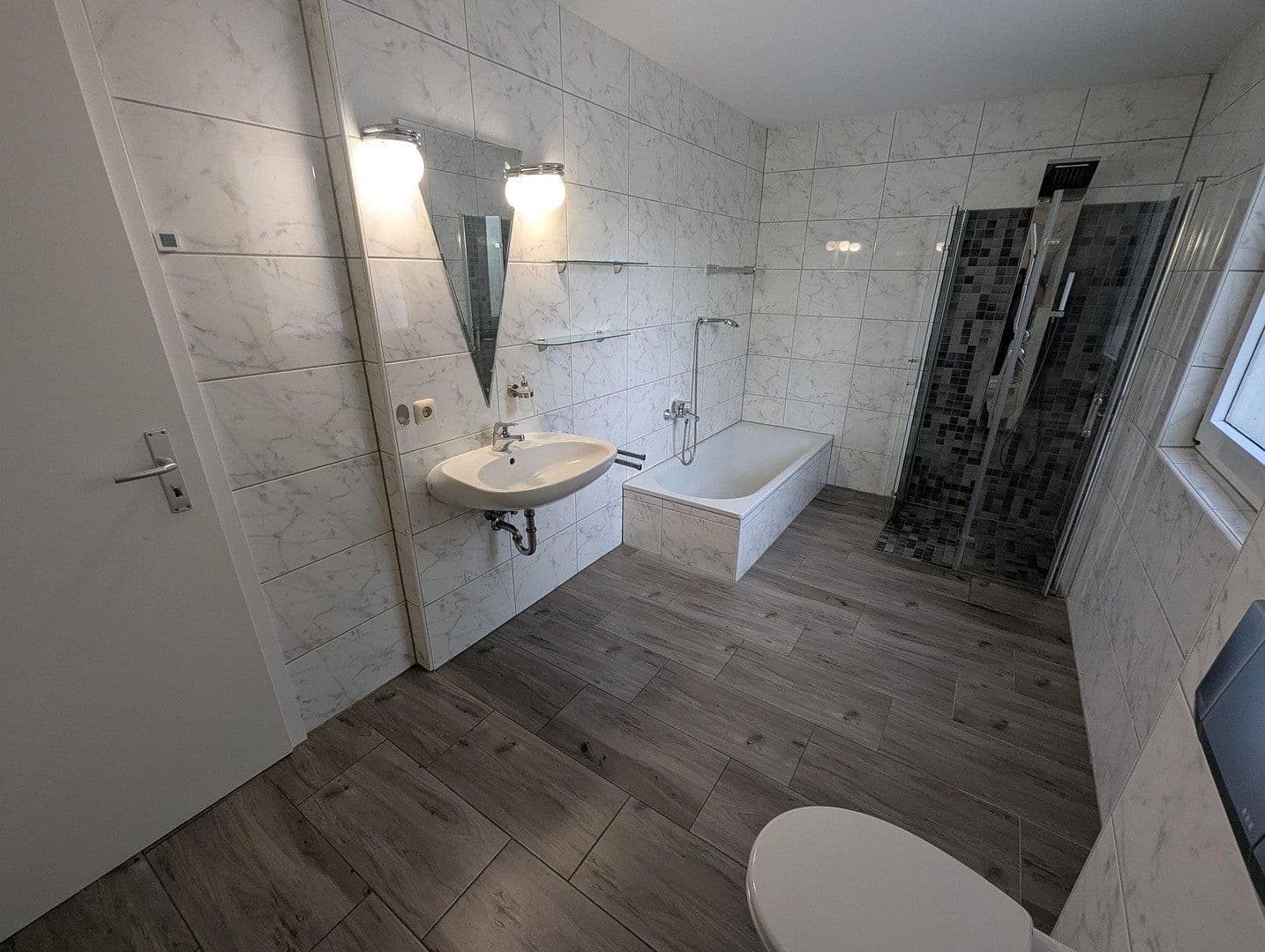 Prenájom bytu 3-izbový 82 m², Hammelburg, Bavorsko Prenájom bytu 3-izbový 82 m², Hammelburg, Bavorsko
