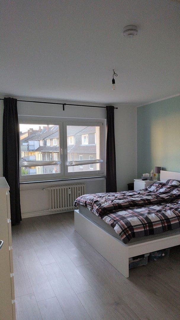 Prenájom bytu 3-izbový 93 m², Moltkestraße 3, Hattingen, Severné Porýnie - Westfálsko Prenájom bytu 3-izbový 93 m², Moltkestraße 3, Hattingen, Severné Porýnie - Westfálsko