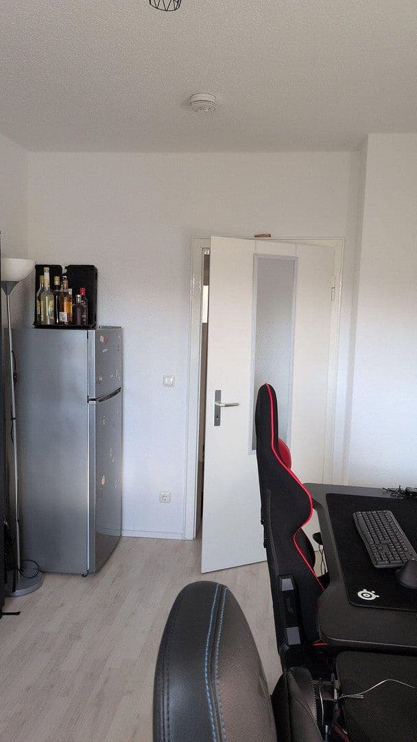 Prenájom bytu 3-izbový 93 m², Moltkestraße 3, Hattingen, Severné Porýnie - Westfálsko Prenájom bytu 3-izbový 93 m², Moltkestraße 3, Hattingen, Severné Porýnie - Westfálsko