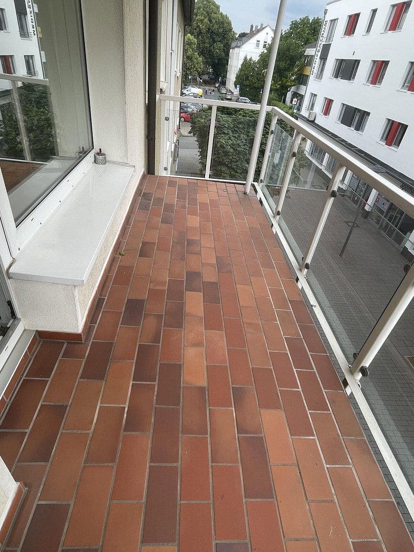 Prenájom bytu 3-izbový 93 m², Moltkestraße 3, Hattingen, Severné Porýnie - Westfálsko Prenájom bytu 3-izbový 93 m², Moltkestraße 3, Hattingen, Severné Porýnie - Westfálsko
