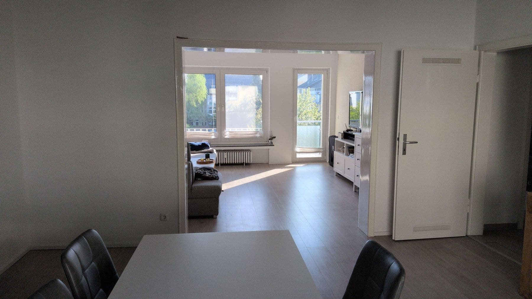 Prenájom bytu 3-izbový 93 m², Moltkestraße 3, Hattingen, Severné Porýnie - Westfálsko Prenájom bytu 3-izbový 93 m², Moltkestraße 3, Hattingen, Severné Porýnie - Westfálsko