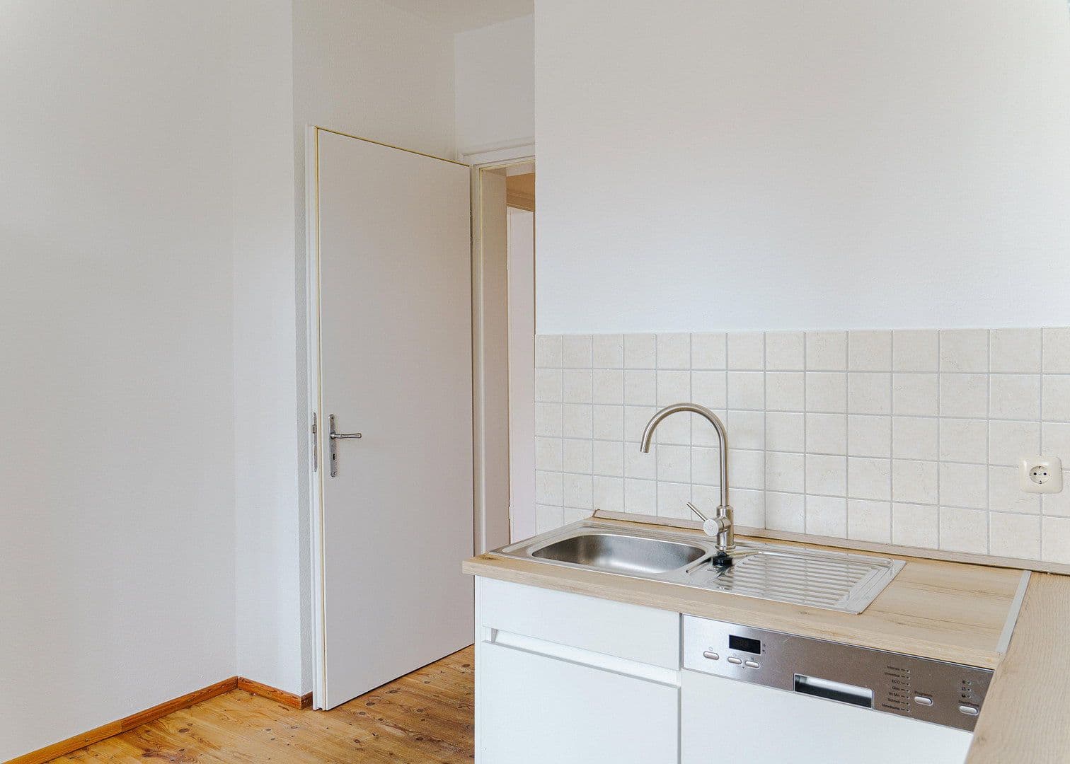 Prenájom bytu 3-izbový 77 m², Vogelmauer 45, Augsburg, Bavorsko Prenájom bytu 3-izbový 77 m², Vogelmauer 45, Augsburg, Bavorsko