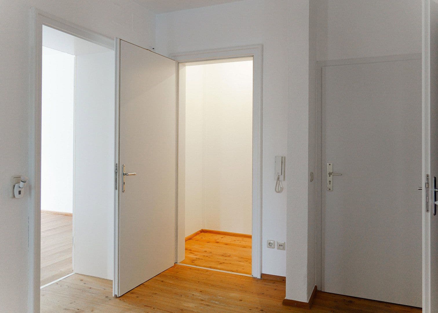 Prenájom bytu 3-izbový 77 m², Vogelmauer 45, Augsburg, Bavorsko Prenájom bytu 3-izbový 77 m², Vogelmauer 45, Augsburg, Bavorsko