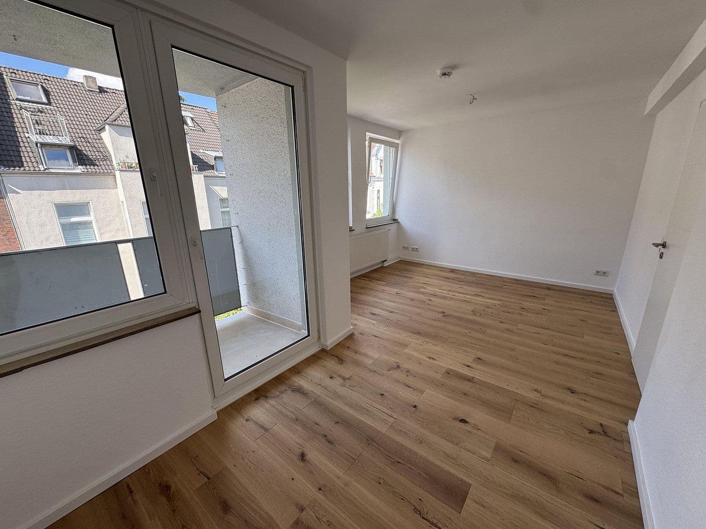 Prenájom bytu 1-izbový 74 m², Köln, Severné Porýnie - Westfálsko Prenájom bytu 1-izbový 74 m², Köln, Severné Porýnie - Westfálsko