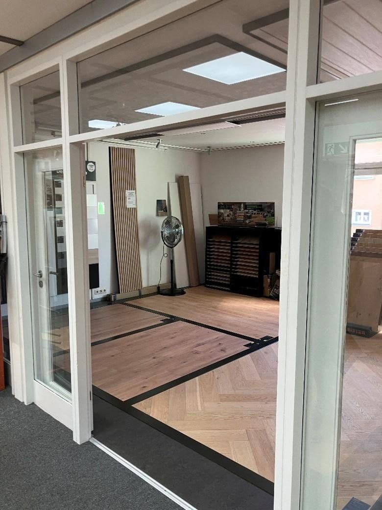 Prenájom kancelárie 39 m², Grüttweg 3, Lörrach, Bádensko-Wurttembersko Prenájom kancelárie 39 m², Grüttweg 3, Lörrach, Bádensko-Wurttembersko