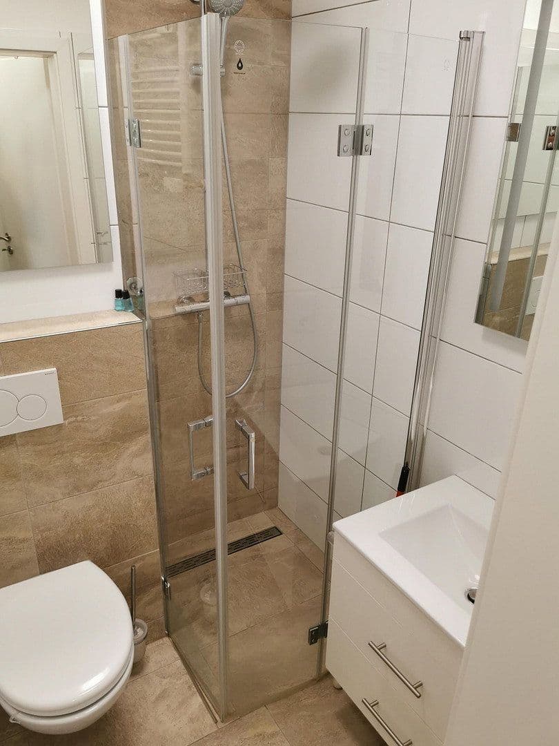 Prenájom bytu 1-izbový 25 m², Siemensstr. 40, Düsseldorf, Severné Porýnie - Westfálsko Prenájom bytu 1-izbový 25 m², Siemensstr. 40, Düsseldorf, Severné Porýnie - Westfálsko