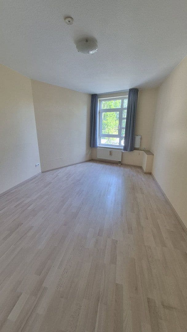 Prenájom bytu 3-izbový 81 m², Bremen, Brémy Prenájom bytu 3-izbový 81 m², Bremen, Brémy