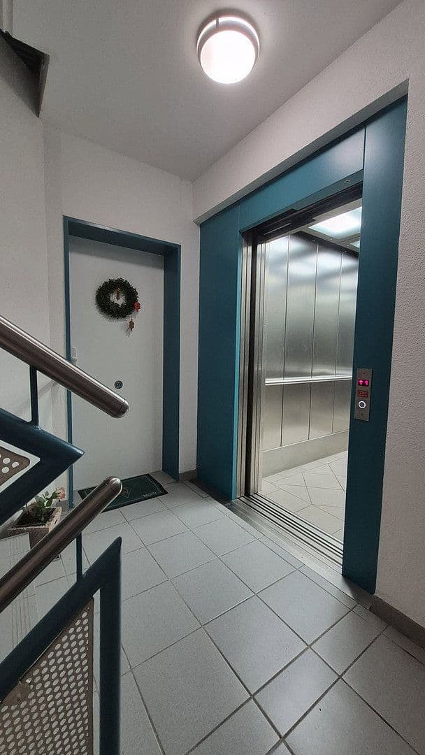 Prenájom bytu 3-izbový 81 m², Bremen, Brémy Prenájom bytu 3-izbový 81 m², Bremen, Brémy