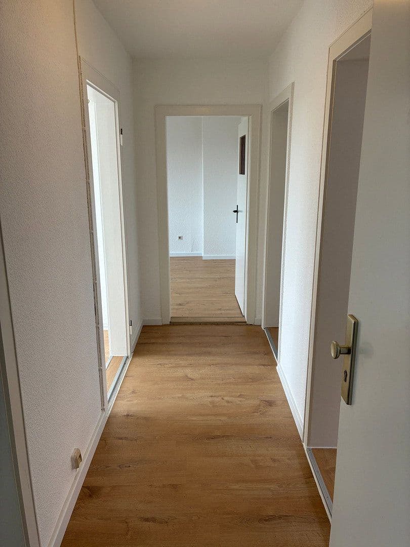 Prenájom bytu 3-izbový 55 m², Bremerhaven, Brémy Prenájom bytu 3-izbový 55 m², Bremerhaven, Brémy