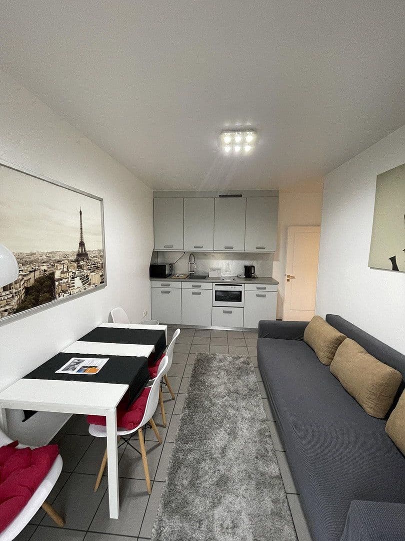 Predaj bytu 2-izbový 57 m², Berger Str. 23, Düsseldorf, Severné Porýnie - Westfálsko Predaj bytu 2-izbový 57 m², Berger Str. 23, Düsseldorf, Severné Porýnie - Westfálsko