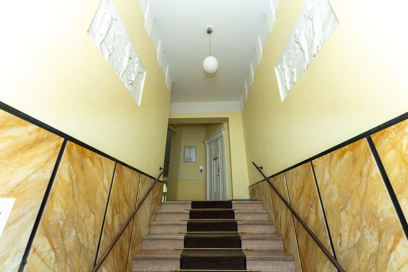 Predaj bytu 2-izbový 67 m², Ortrudstrasse 5, Berlin, Berlín Predaj bytu 2-izbový 67 m², Ortrudstrasse 5, Berlin, Berlín