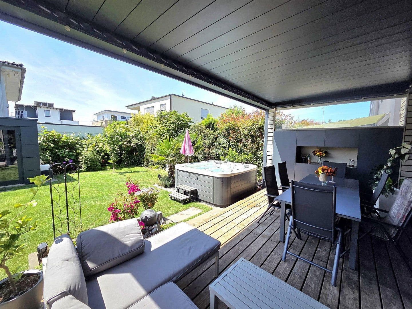 Predaj domu 128 m², pozemok 270 m², Merkurweg 6, Pulheim, Severné Porýnie - Westfálsko Predaj domu 128 m², pozemok 270 m², Merkurweg 6, Pulheim, Severné Porýnie - Westfálsko