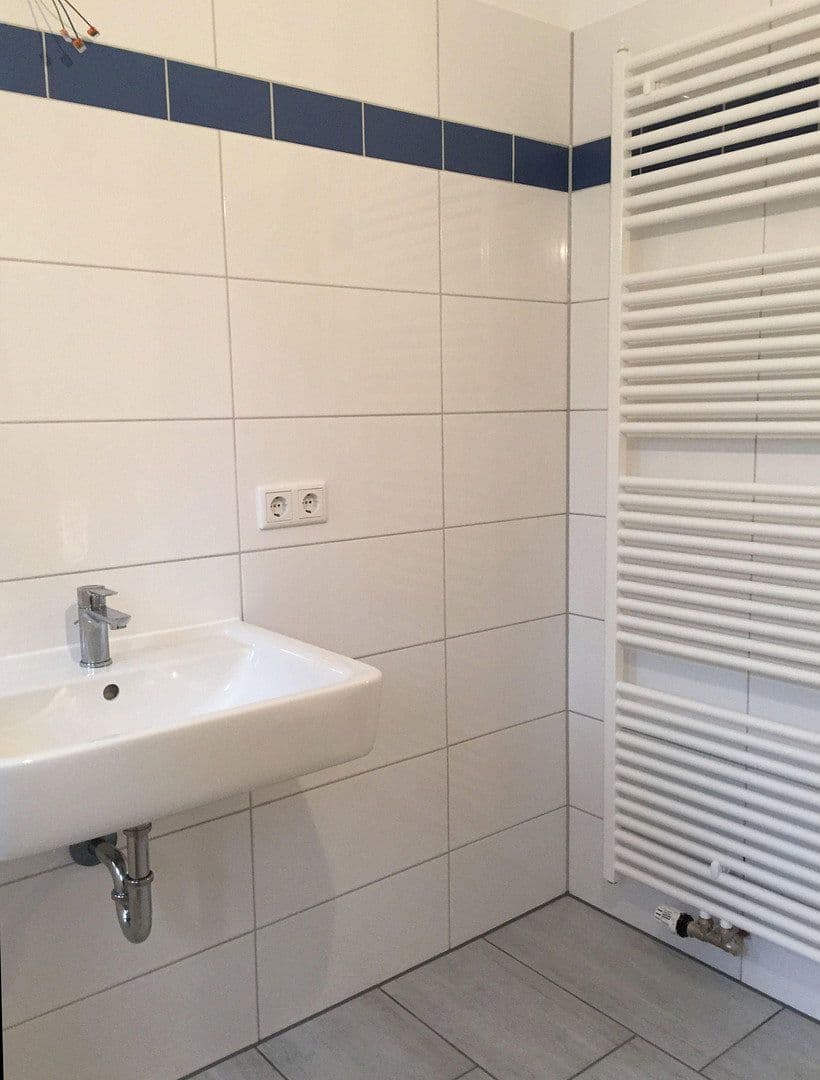 Prenájom bytu 1-izbový 43 m², Robert-Koch-Straße 8, Leverkusen, Severné Porýnie - Westfálsko Prenájom bytu 1-izbový 43 m², Robert-Koch-Straße 8, Leverkusen, Severné Porýnie - Westfálsko