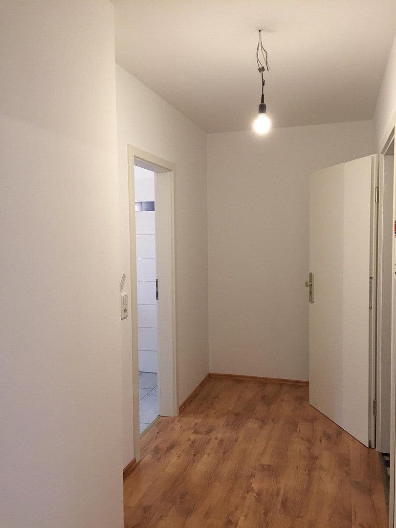 Prenájom bytu 1-izbový 43 m², Robert-Koch-Straße 8, Leverkusen, Severné Porýnie - Westfálsko Prenájom bytu 1-izbový 43 m², Robert-Koch-Straße 8, Leverkusen, Severné Porýnie - Westfálsko