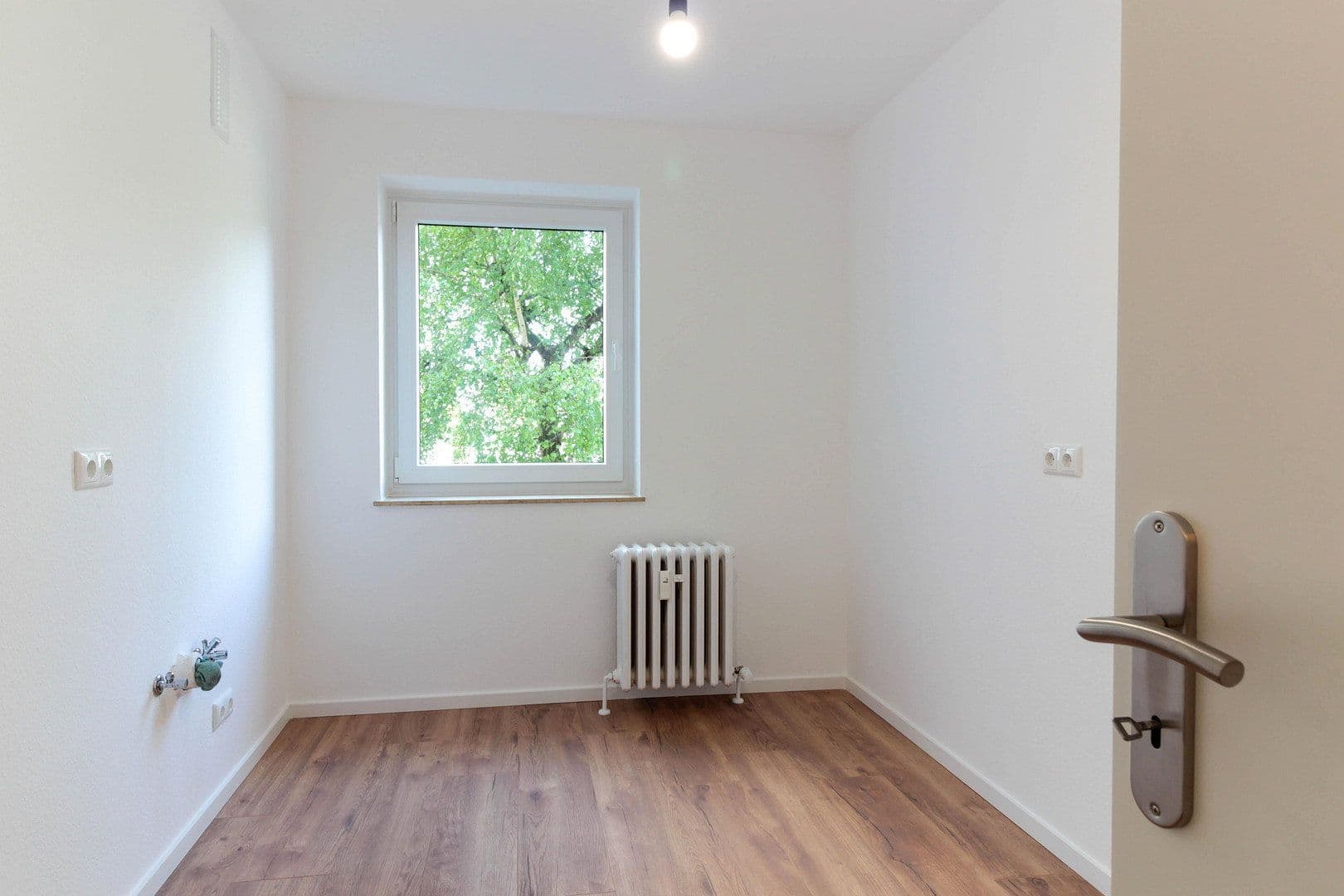 Prenájom bytu 3-izbový 78 m², Ulm, Bádensko-Wurttembersko Prenájom bytu 3-izbový 78 m², Ulm, Bádensko-Wurttembersko