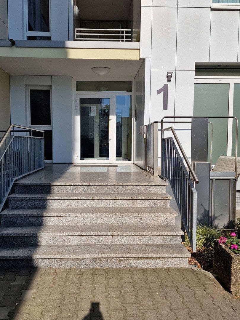 Predaj bytu 3-izbový 87 m², Neuhausstr. 1, Oberursel (Taunus), Hesensko Predaj bytu 3-izbový 87 m², Neuhausstr. 1, Oberursel (Taunus), Hesensko