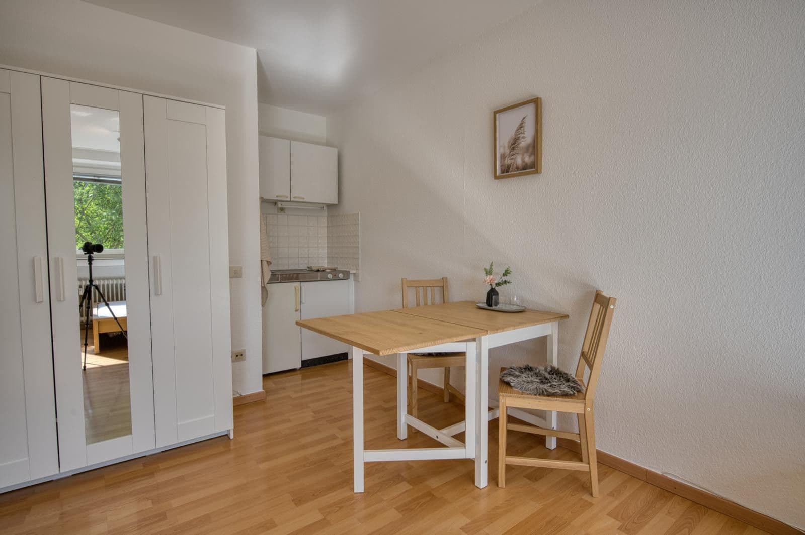 Prenájom bytu 1-izbový 28 m², Königswinterer Straße 154, Bonn, Severné Porýnie - Westfálsko Prenájom bytu 1-izbový 28 m², Königswinterer Straße 154, Bonn, Severné Porýnie - Westfálsko