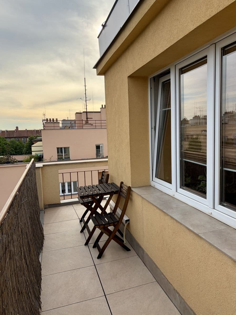 Prenájom bytu 48 m², Hartigova, Praha, Praha Prenájom bytu 48 m², Hartigova, Praha, Praha