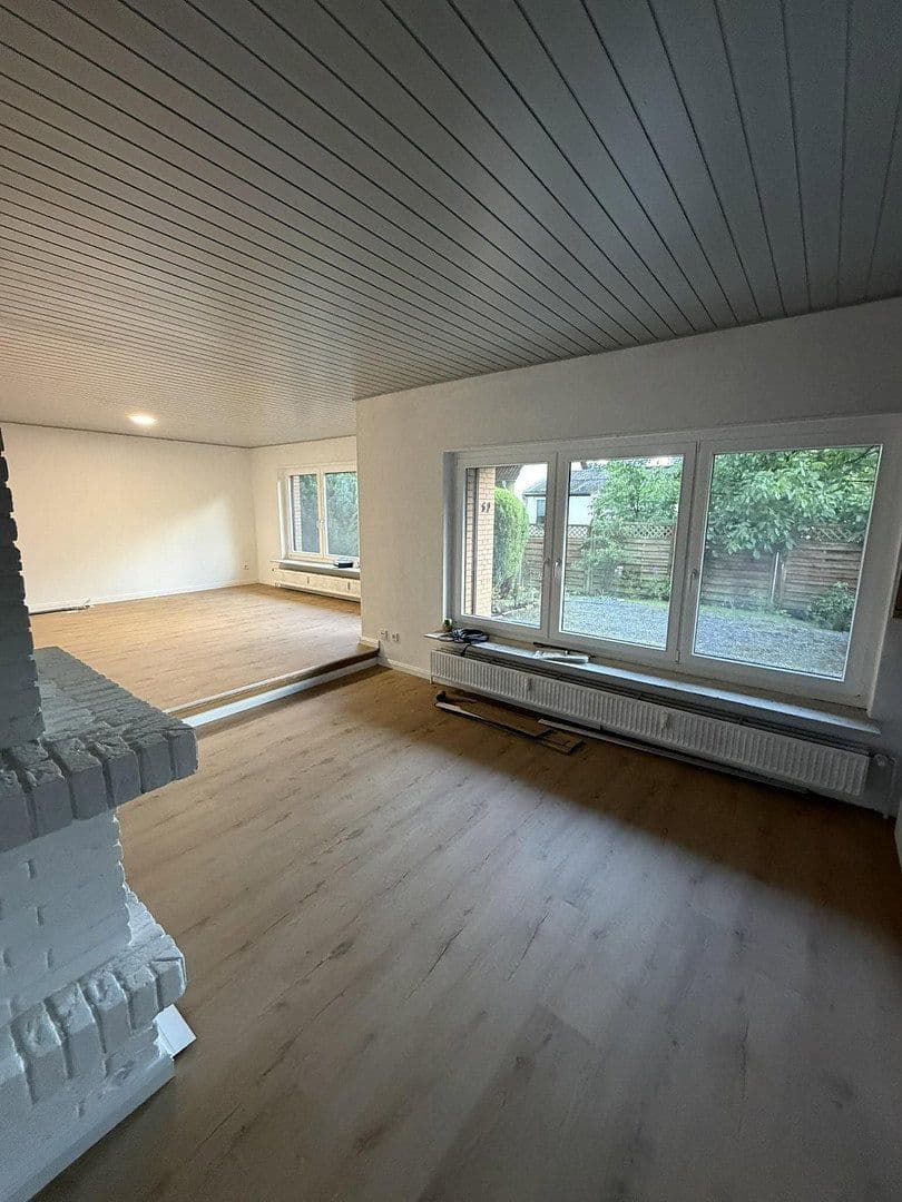 Prenájom bytu 5-izbový 88 m², Bad Bevensen, Dolné Sasko Prenájom bytu 5-izbový 88 m², Bad Bevensen, Dolné Sasko