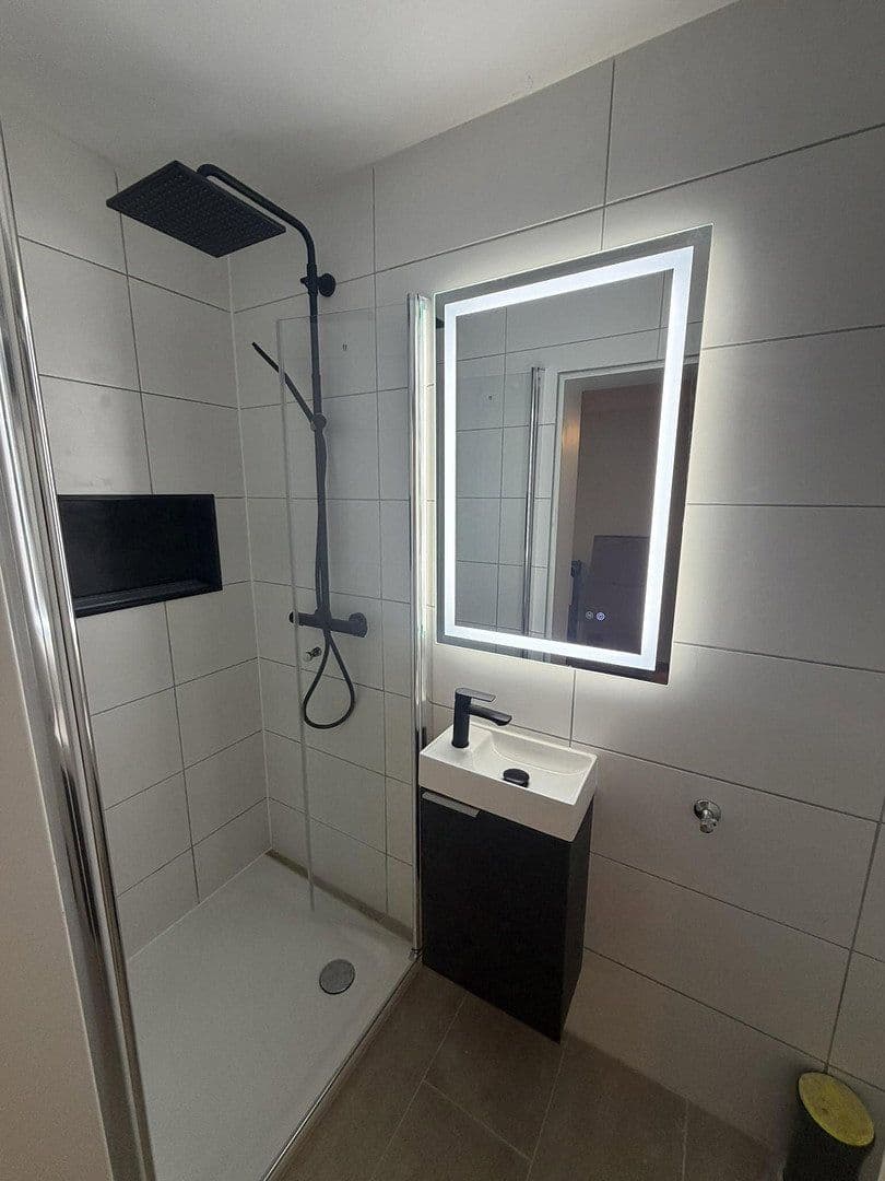 Prenájom bytu 5-izbový 88 m², Bad Bevensen, Dolné Sasko Prenájom bytu 5-izbový 88 m², Bad Bevensen, Dolné Sasko