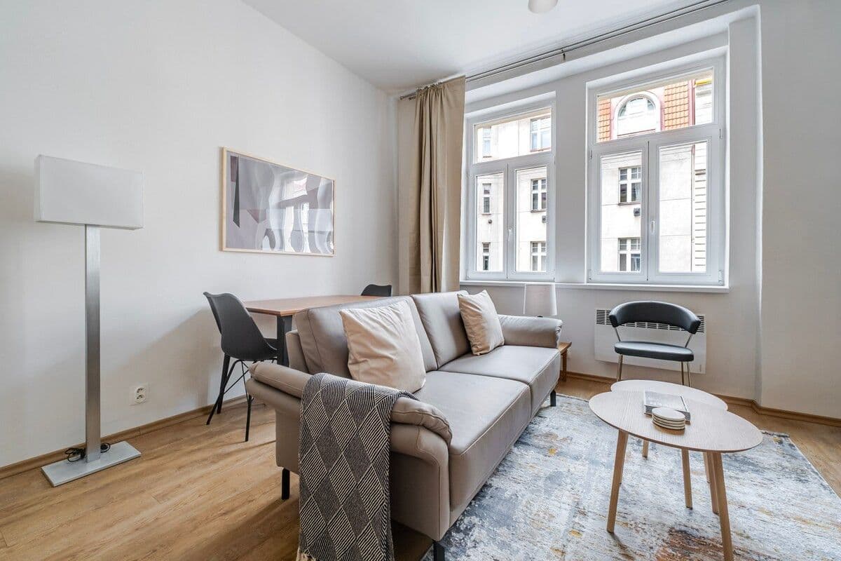Prenájom bytu 42 m², Sarajevská, Praha, Praha Prenájom bytu 42 m², Sarajevská, Praha, Praha