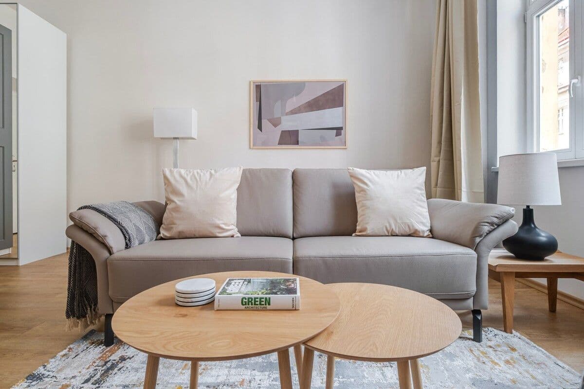 Prenájom bytu 42 m², Sarajevská, Praha, Praha Prenájom bytu 42 m², Sarajevská, Praha, Praha