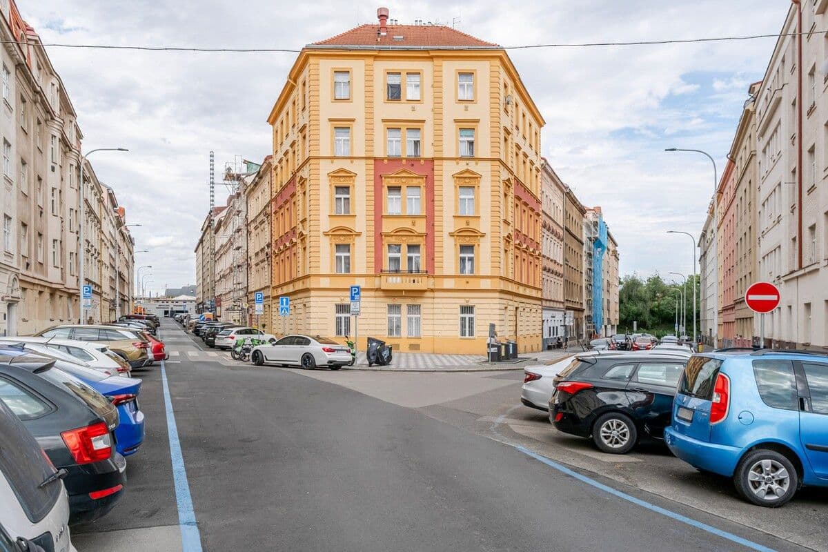 Prenájom bytu 42 m², Sarajevská, Praha, Praha Prenájom bytu 42 m², Sarajevská, Praha, Praha