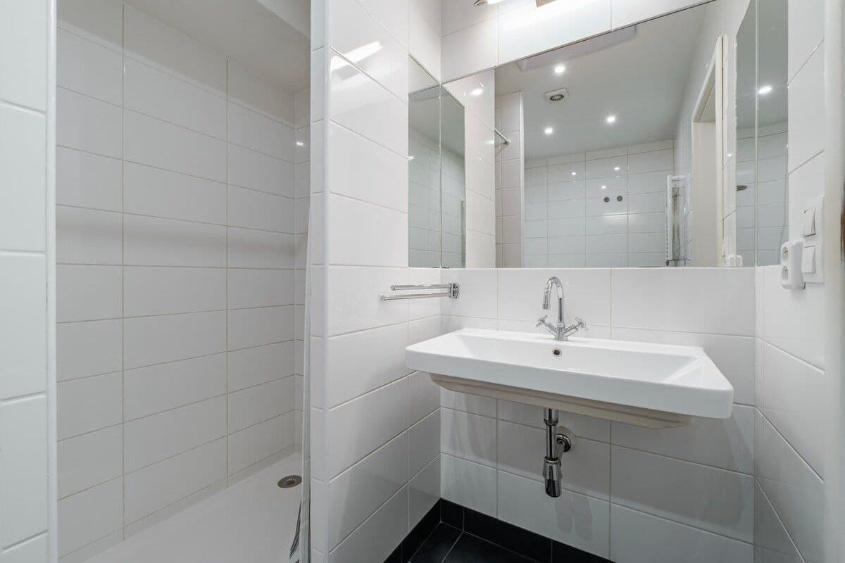 Prenájom bytu 42 m², Sarajevská, Praha, Praha Prenájom bytu 42 m², Sarajevská, Praha, Praha