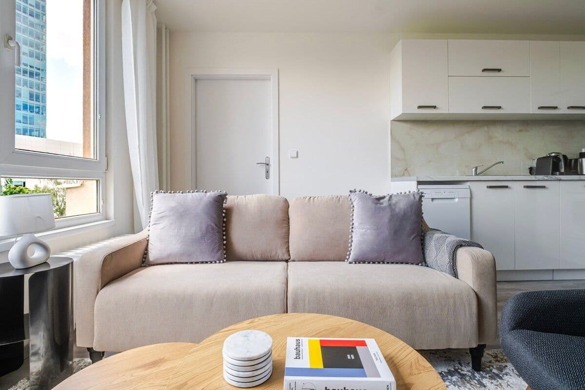 Prenájom bytu 67 m², Plamínkové, Praha, Praha Prenájom bytu 67 m², Plamínkové, Praha, Praha