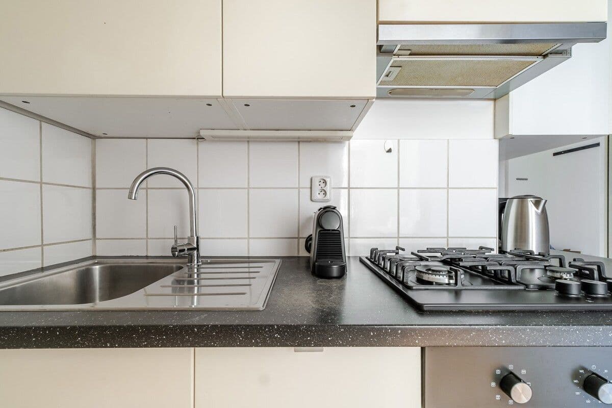 Prenájom bytu 38 m², Řipská, Praha, Praha Prenájom bytu 38 m², Řipská, Praha, Praha