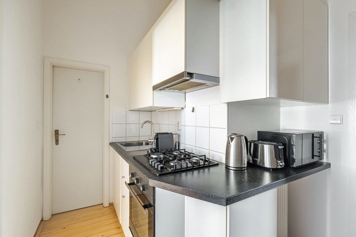 Prenájom bytu 38 m², Řipská, Praha, Praha Prenájom bytu 38 m², Řipská, Praha, Praha