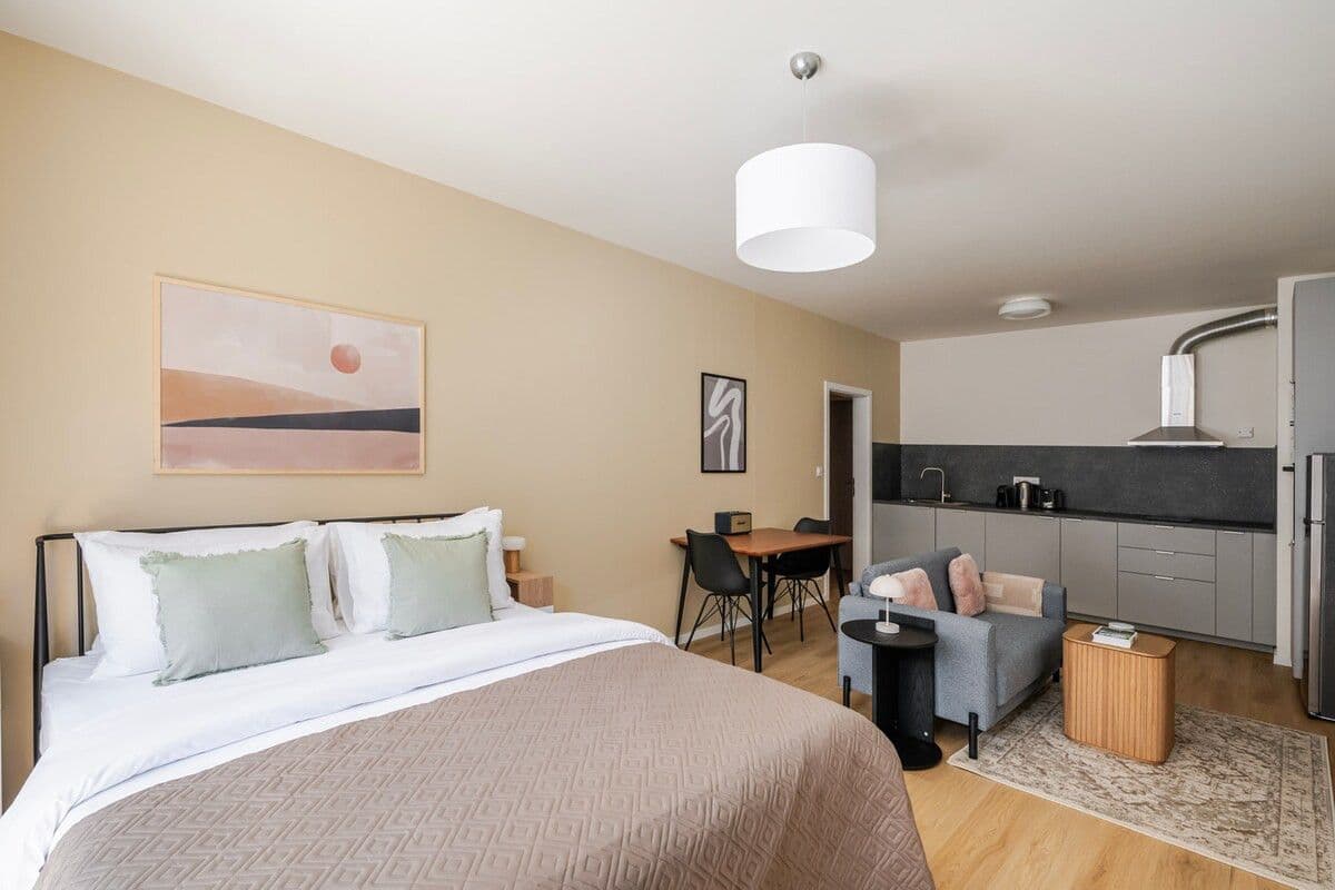 Prenájom bytu 41 m², Gerstelova, Praha, Praha Prenájom bytu 41 m², Gerstelova, Praha, Praha