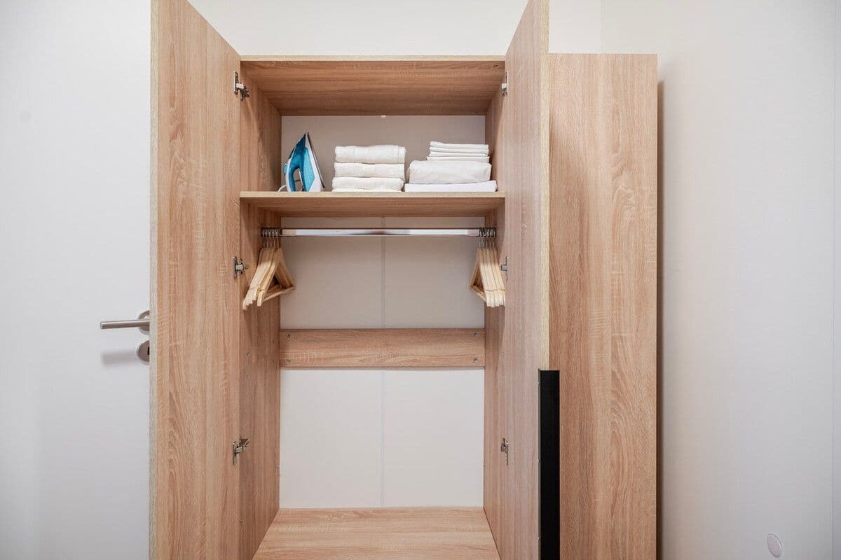 Prenájom bytu 41 m², Gerstelova, Praha, Praha Prenájom bytu 41 m², Gerstelova, Praha, Praha