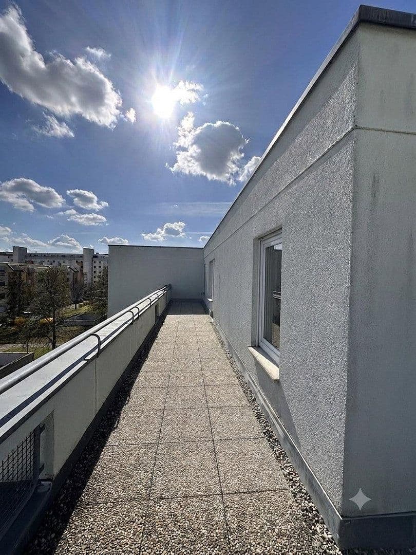 Prenájom bytu 2-izbový 76 m², Karlsruhe, Bádensko-Wurttembersko Prenájom bytu 2-izbový 76 m², Karlsruhe, Bádensko-Wurttembersko
